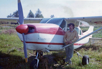Per Jonsson vid en Cessna 205